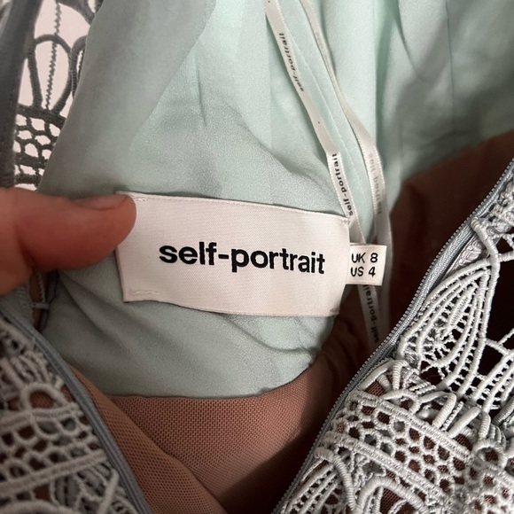 SELF PORTRAIT
Teardrop Guipure Paneled Mini Dress, size 4 - Picture 6 of 7